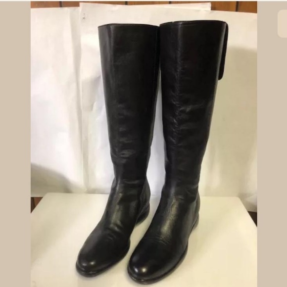 Winter boots - Picture 1 of 5